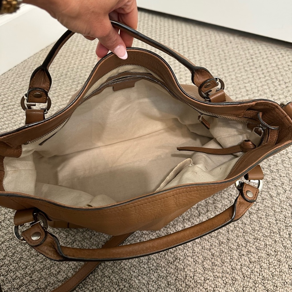 Gucci Brown Leather Shoulder Bag with Silver Hardware - Picture 4 of 6